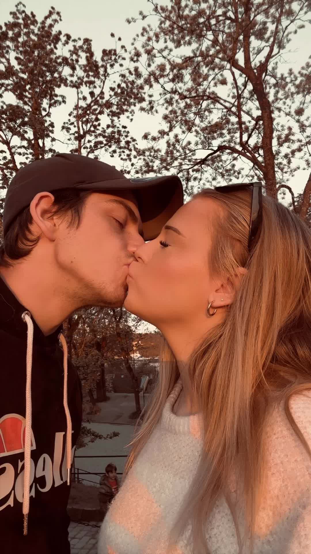@skjoolaasn
