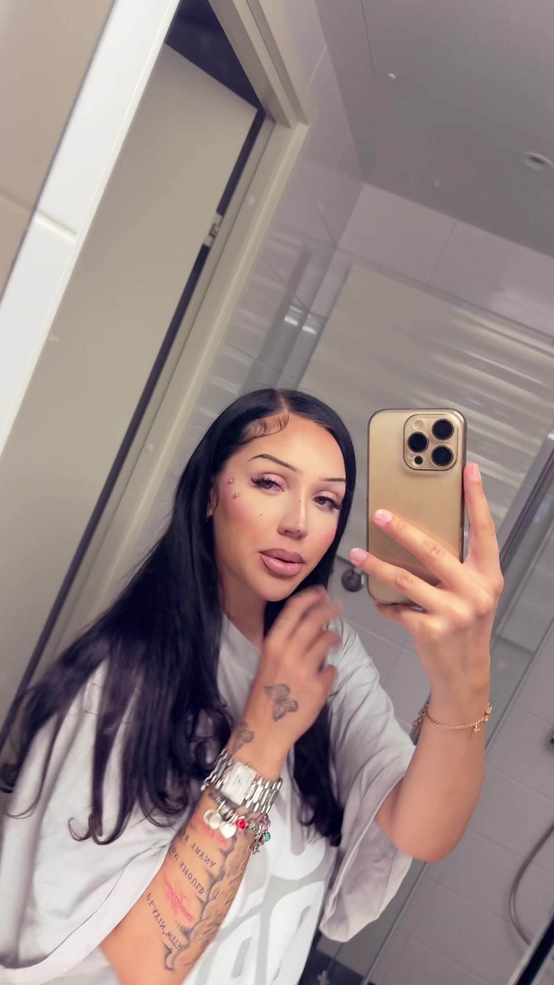@Mandy ᥫ᭡