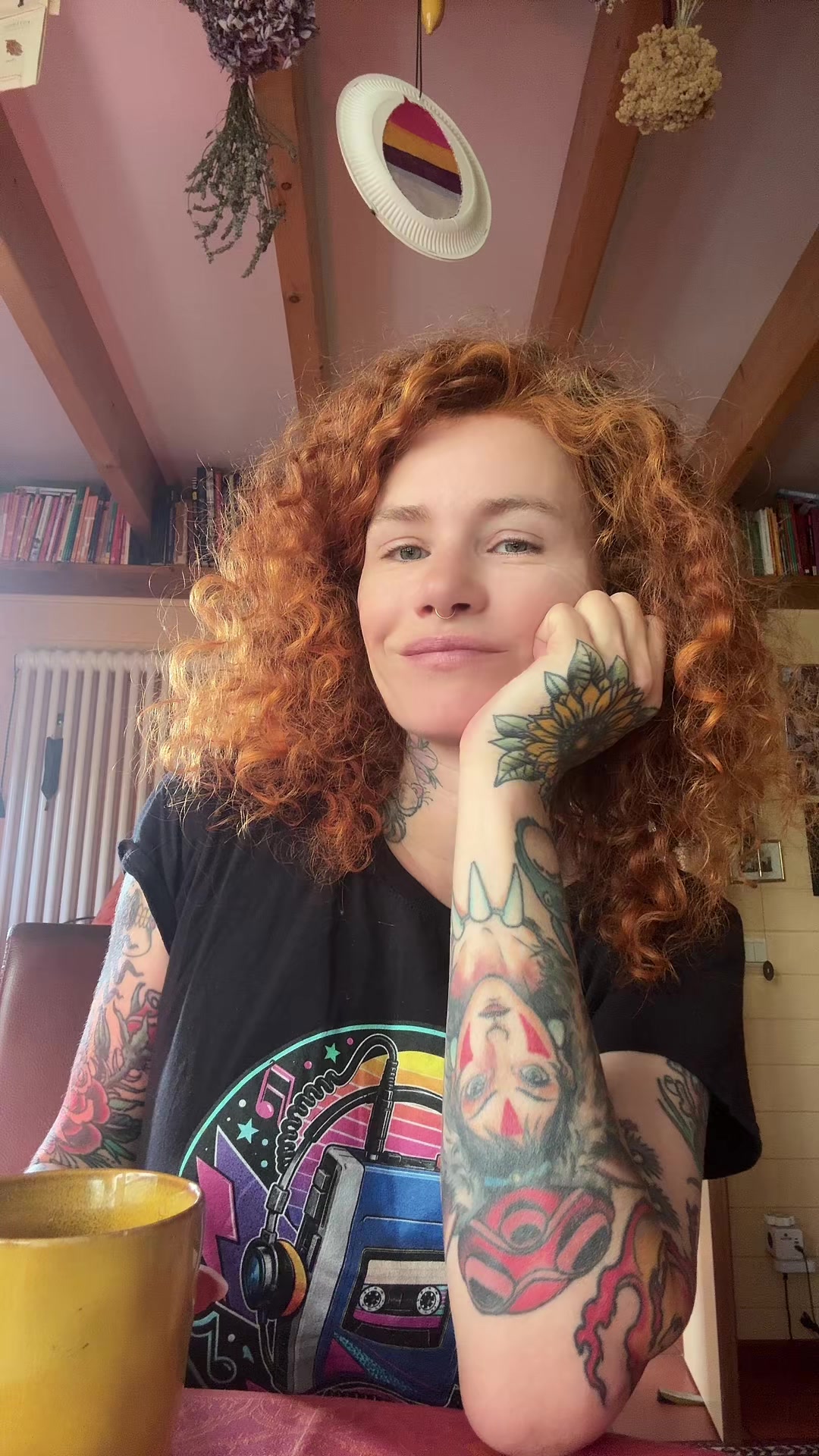 @Curlyhairwithtattoos