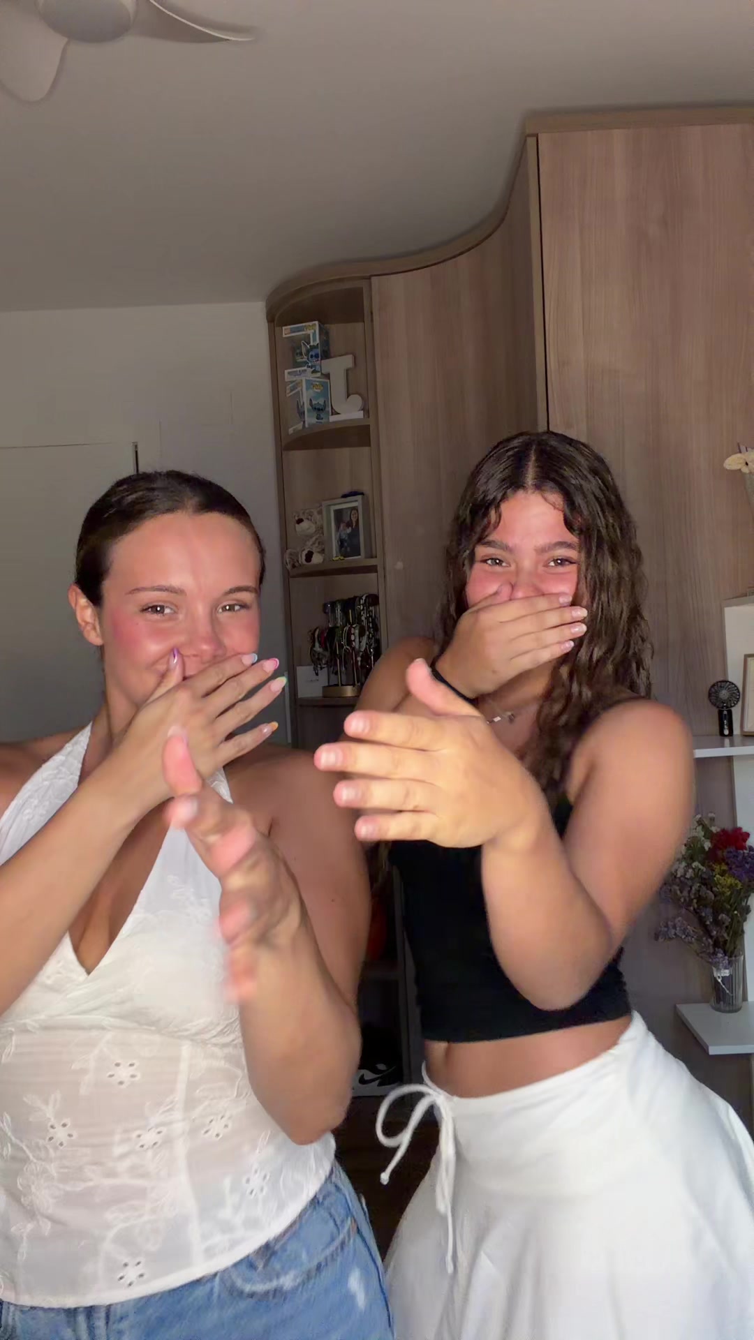@Judit🖤