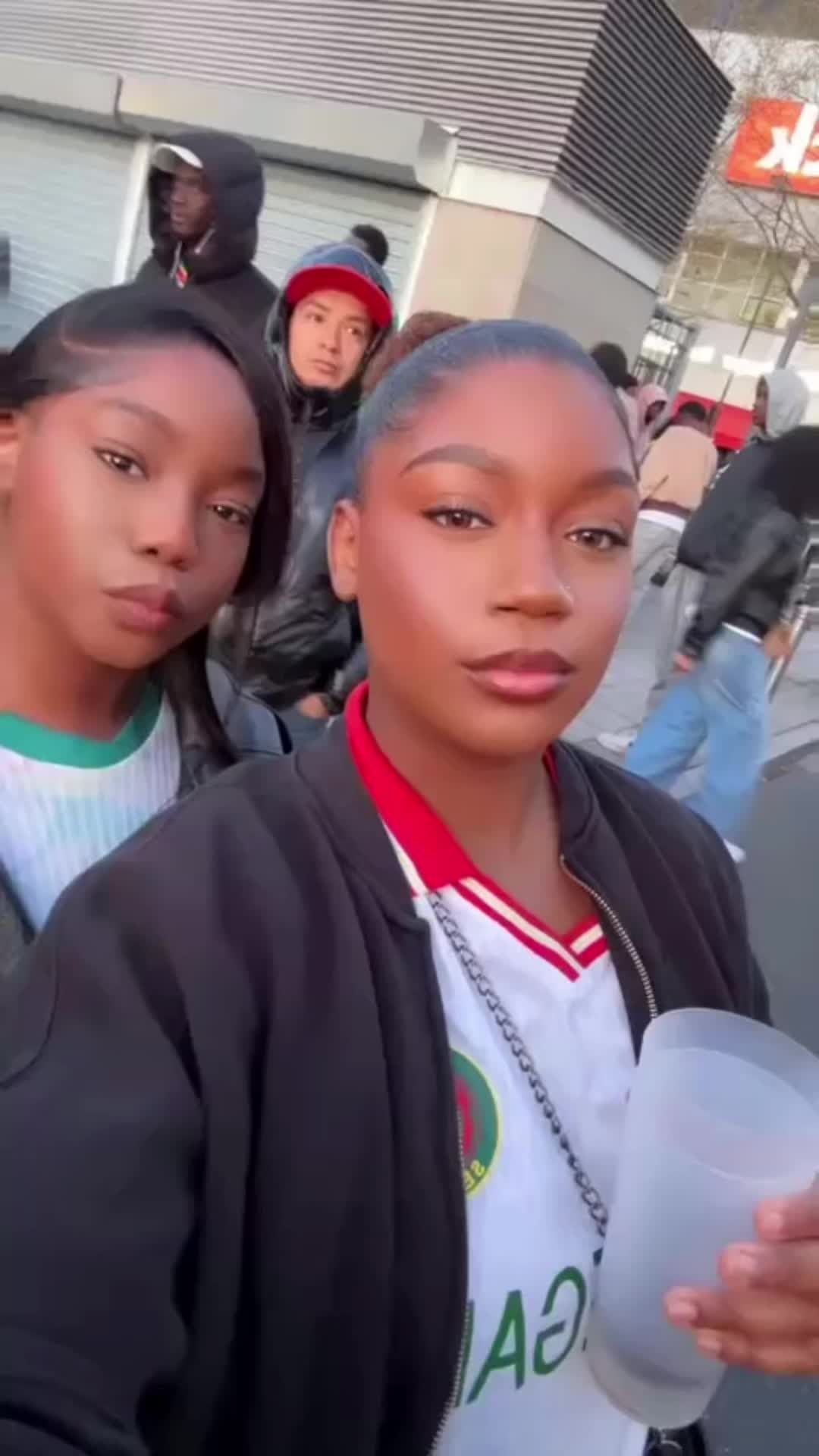 @2kara 🌟🌟