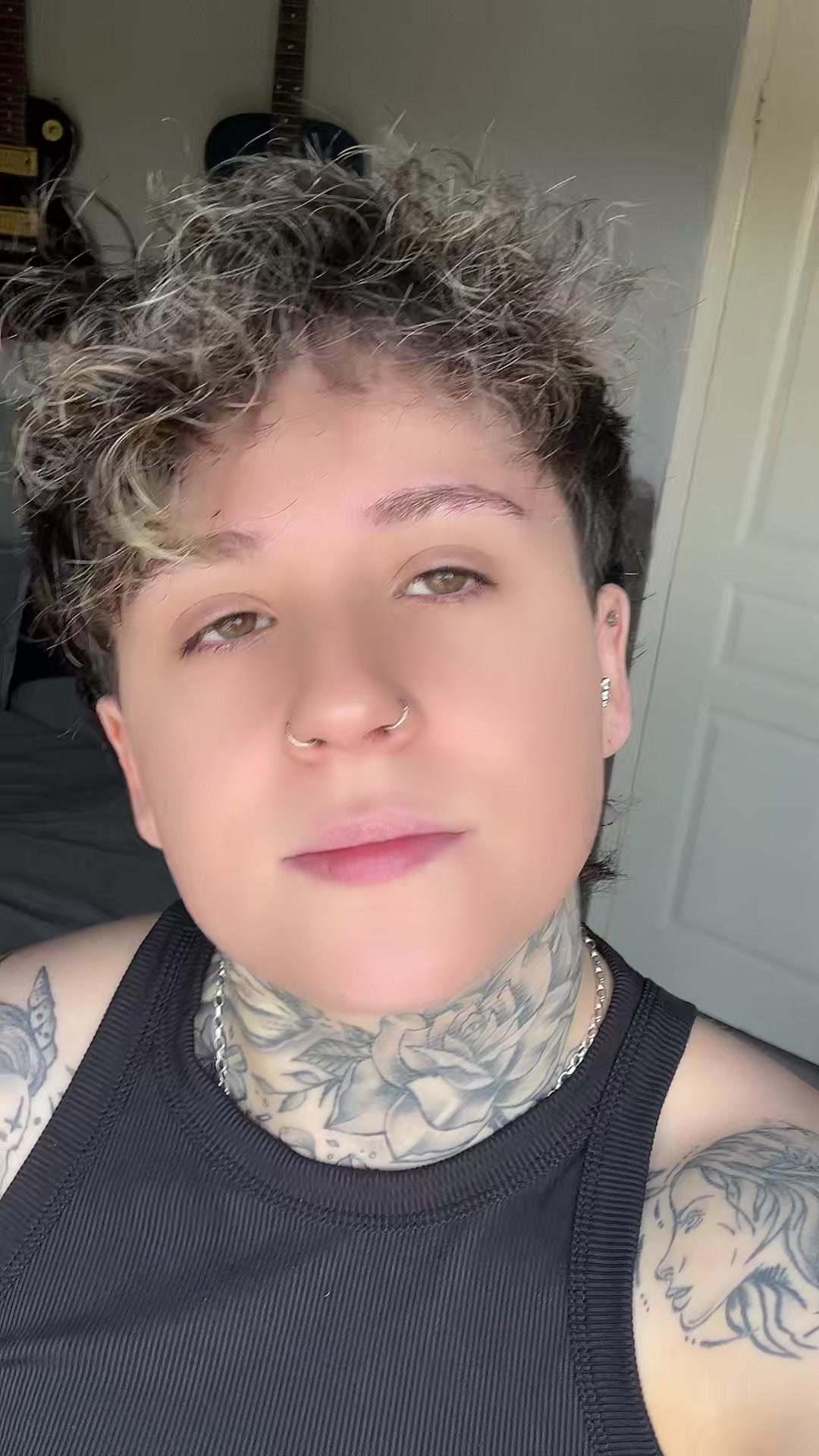 @Chloe .D.