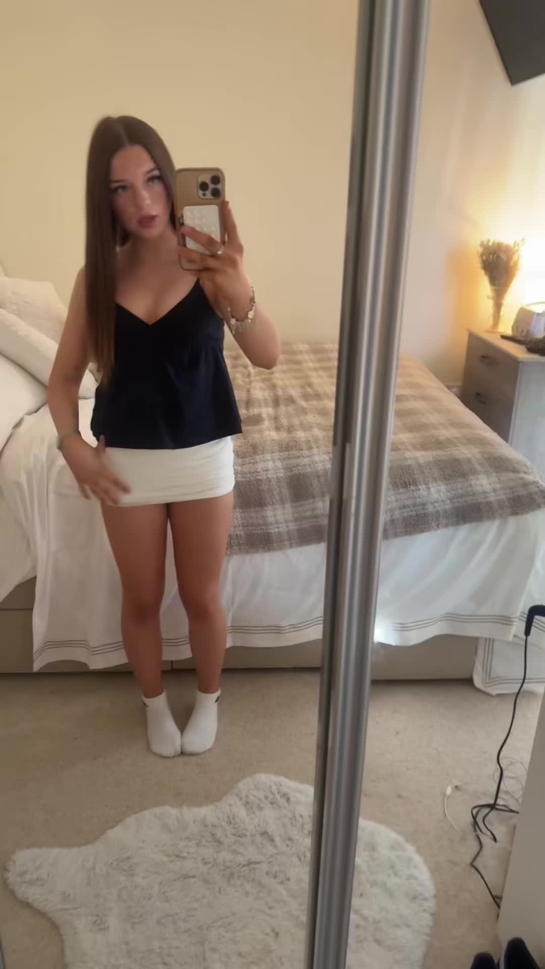 @Connie 🦶