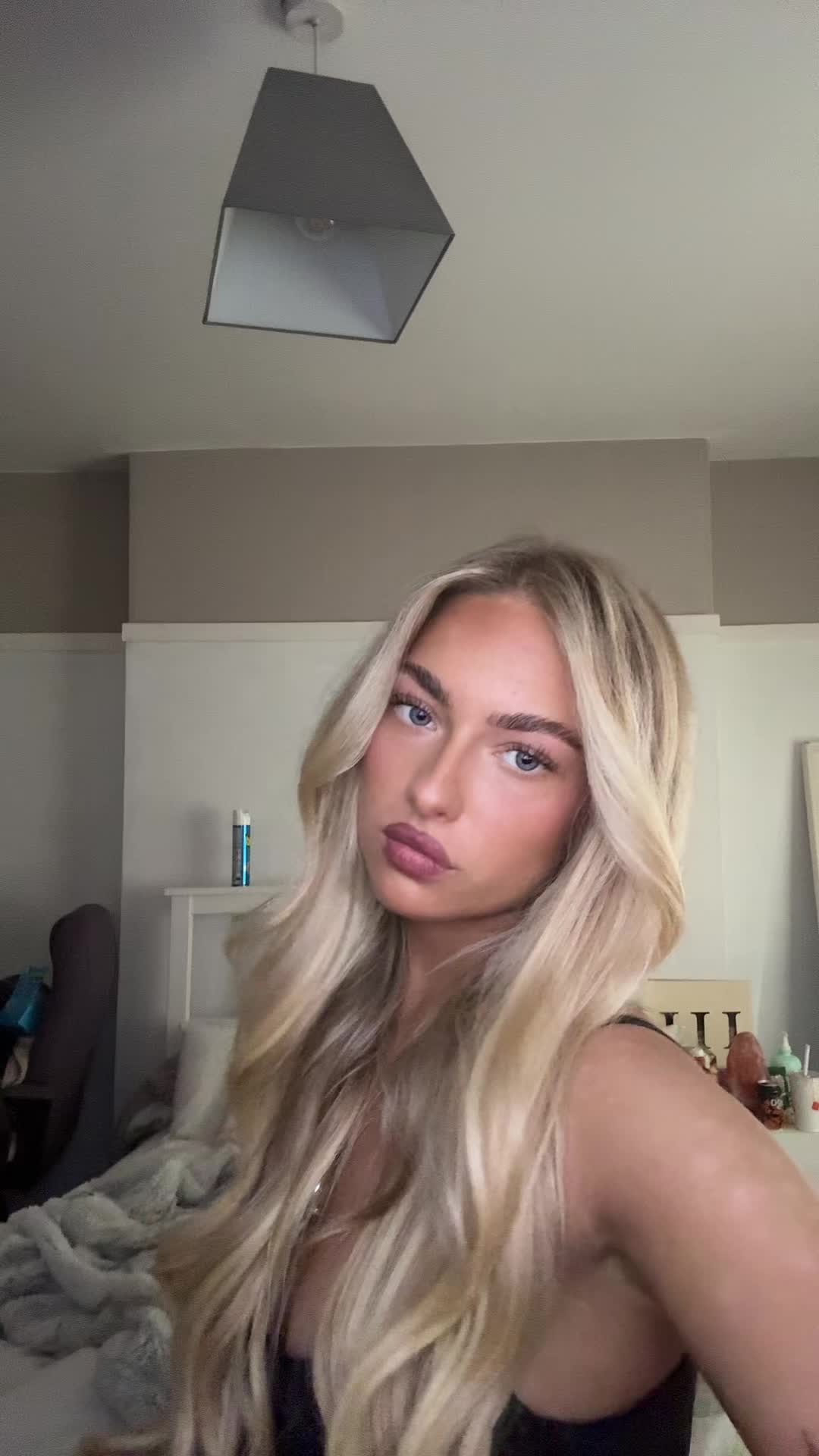 @anna