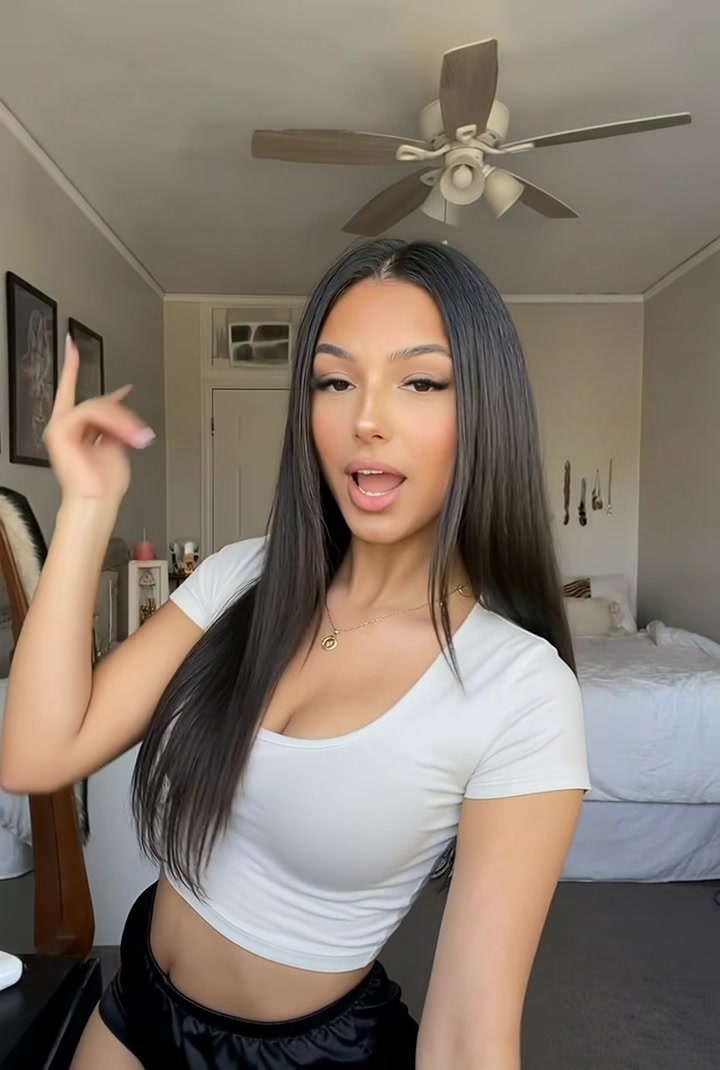 @Aishaa🌑⭐️