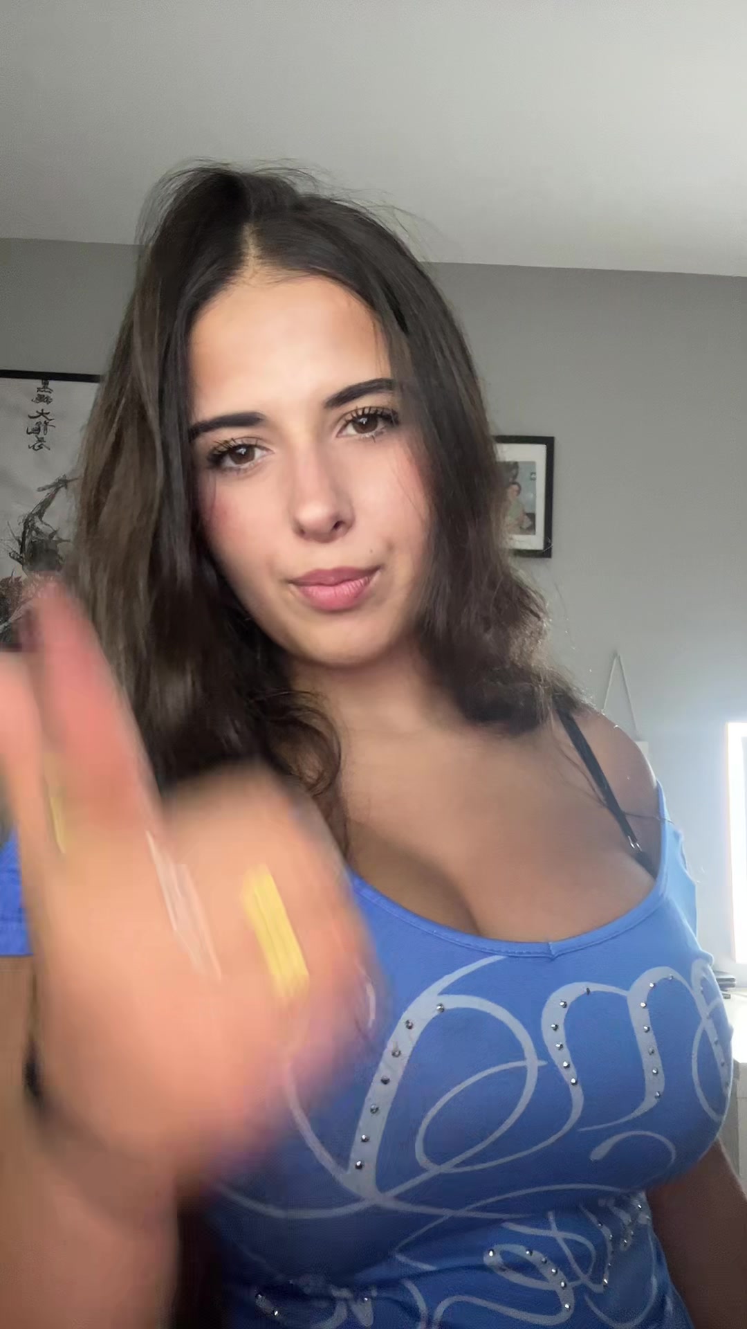 @Luna