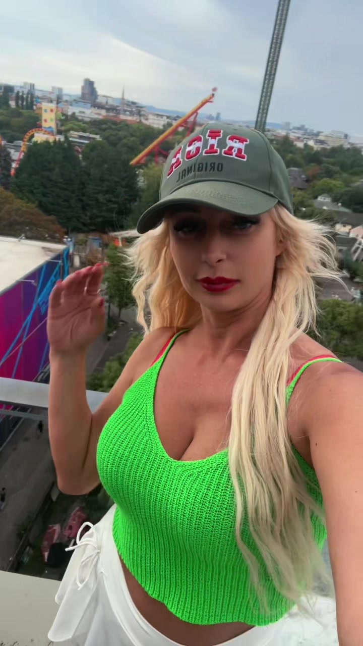 @Simona🇱🇻🇦🇹🇳🇴