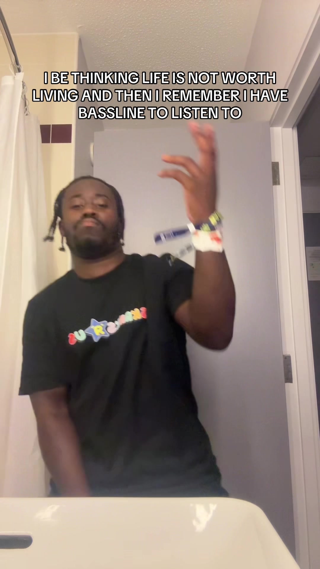 @MR HAPPY FRIDAY🕺🏾🥳