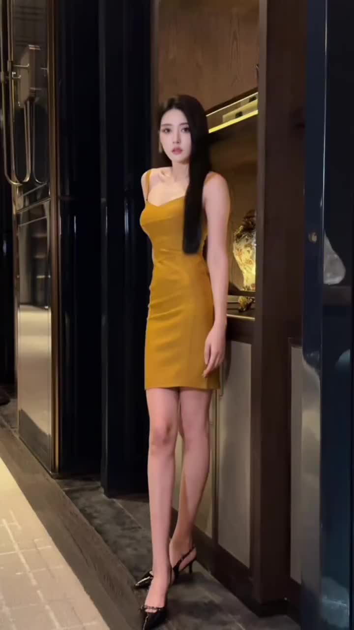 @Bella