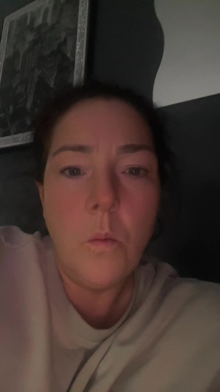 @xxx Lisa proud mother of 7 xx