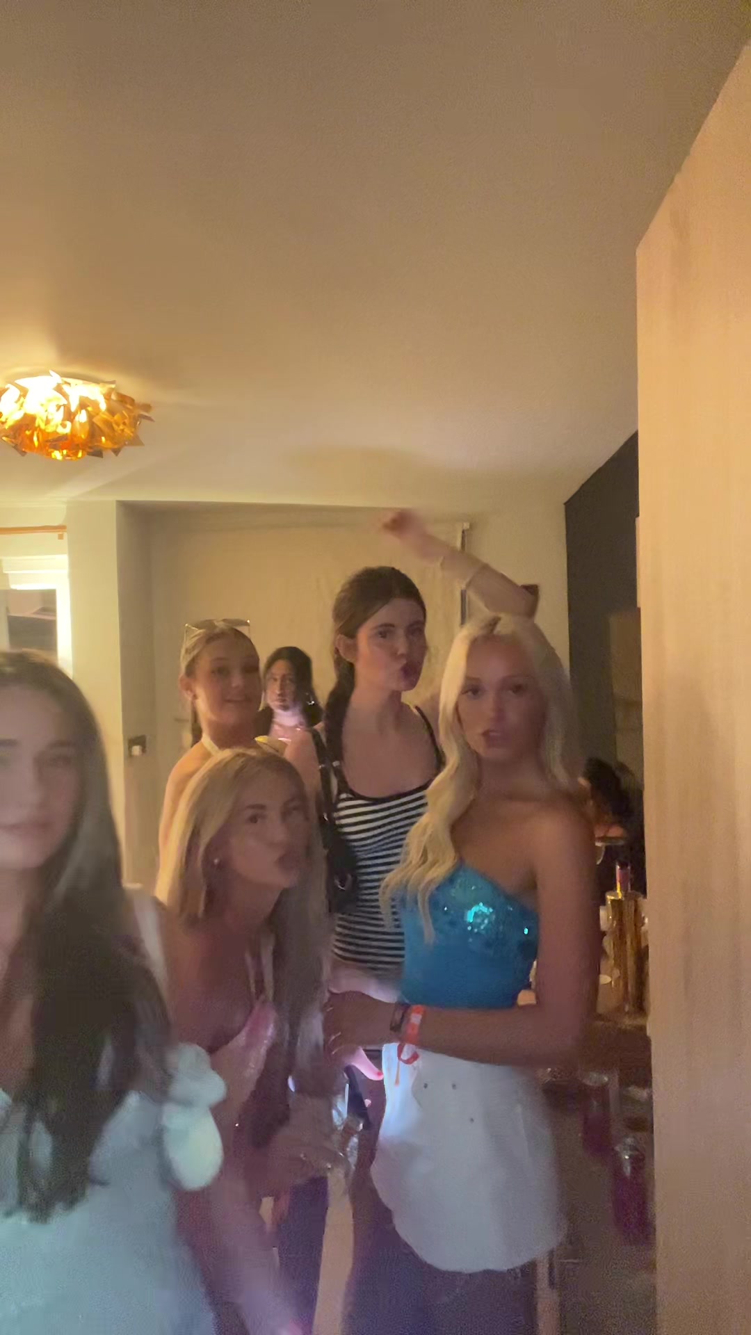 @hollymcmillann