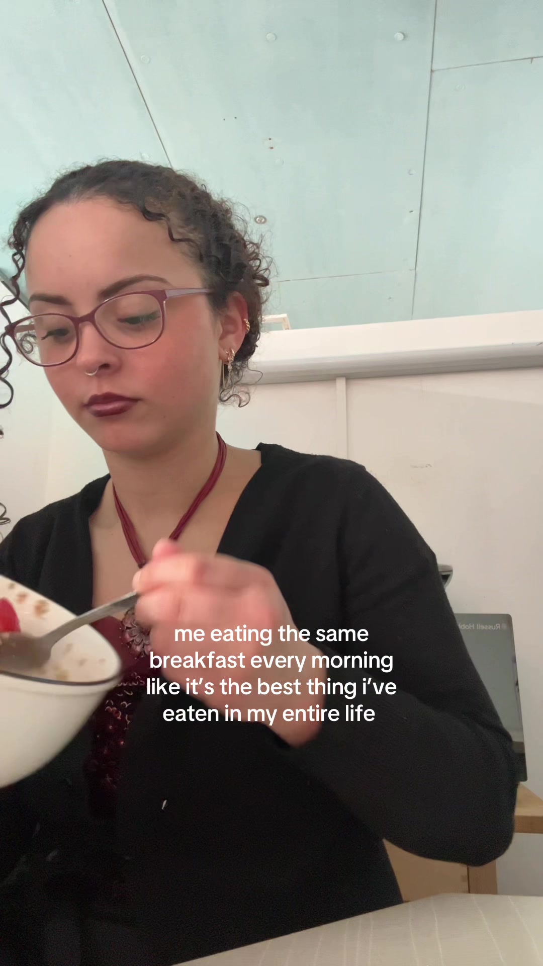@AishaA