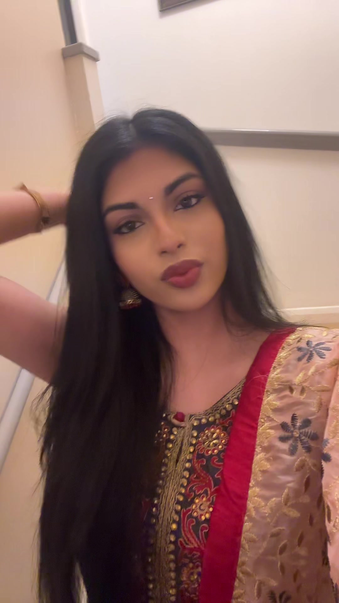 @meganswisho 💫