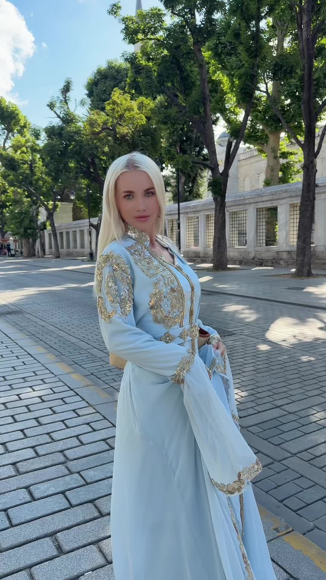 @Slavicblondexoxo