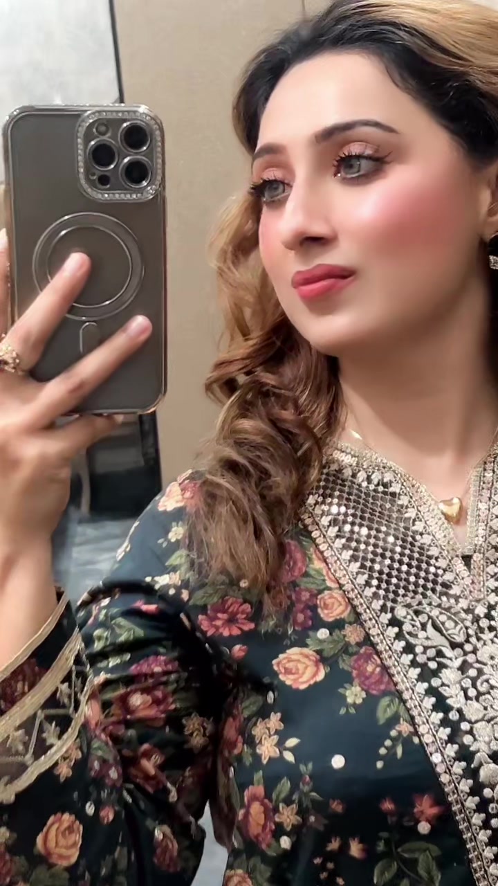 @Saima Pari