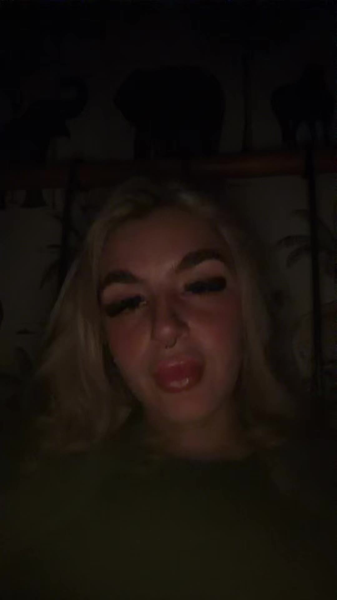 @🕺