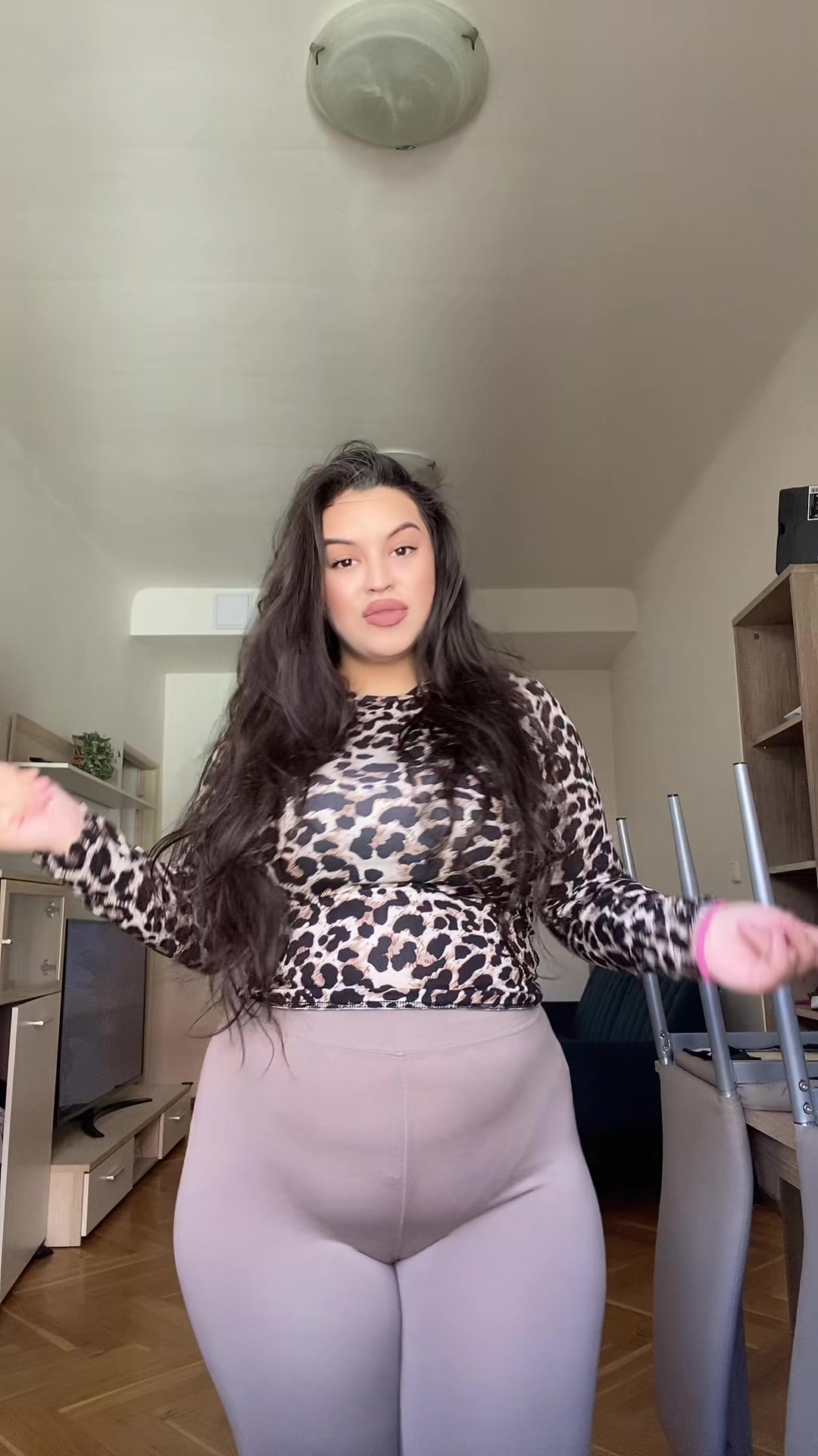 @𝓕𝓪𝓻𝓴𝓪𝓼𝓸𝓿𝓪𝓪
