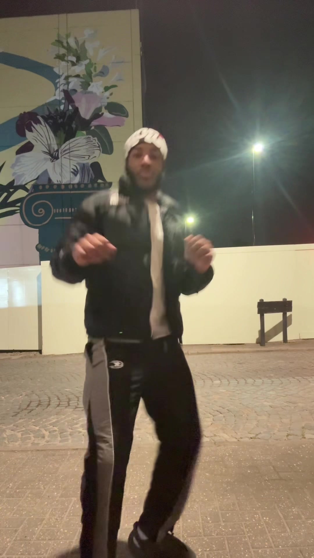 @S H A K