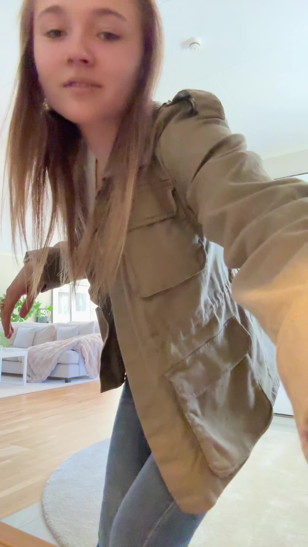 @Elle