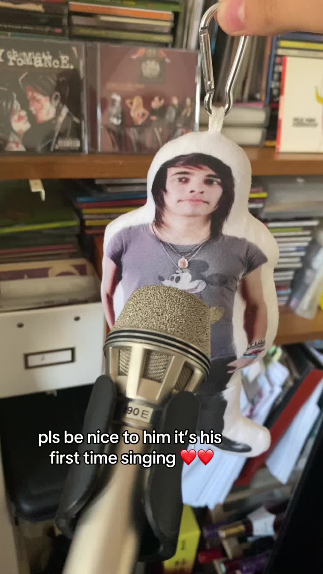 @vickey ๐ญ๐