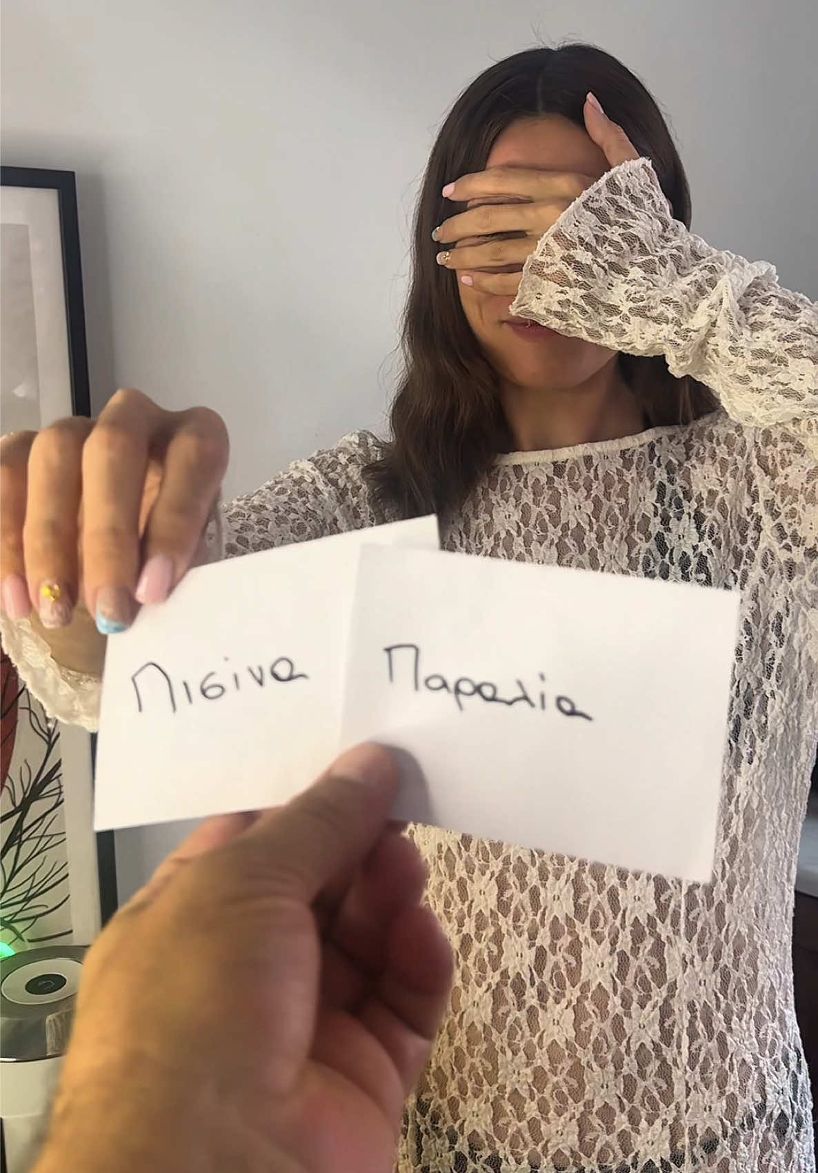 @vanessamilianou_