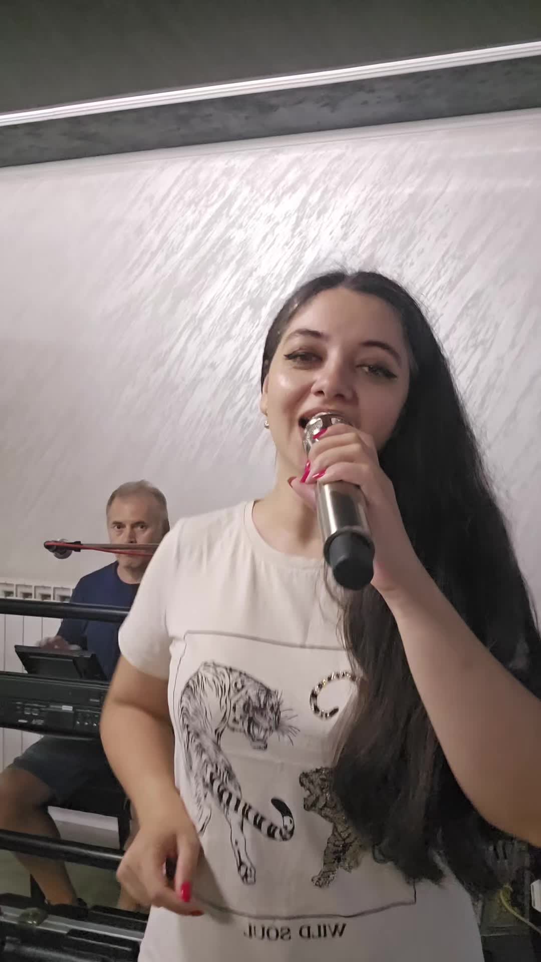@Angela Gheonea