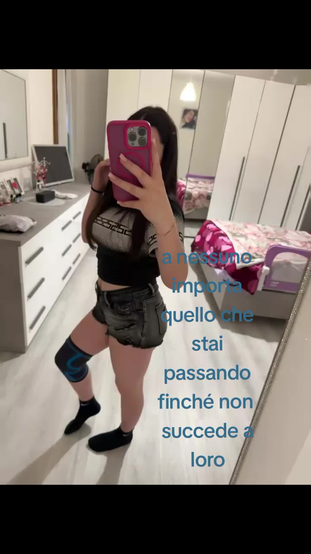 @Denisee