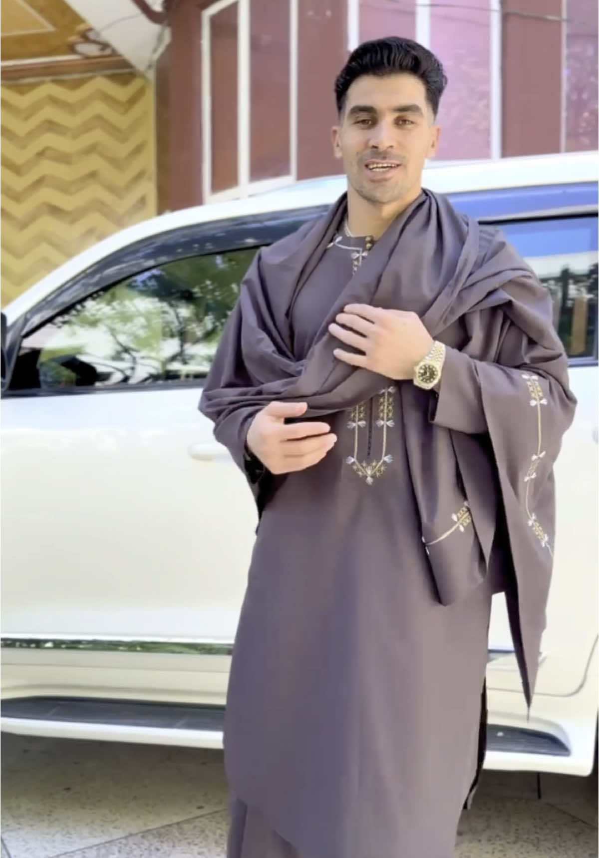 @شاهد خیاطی او رخت فروشی