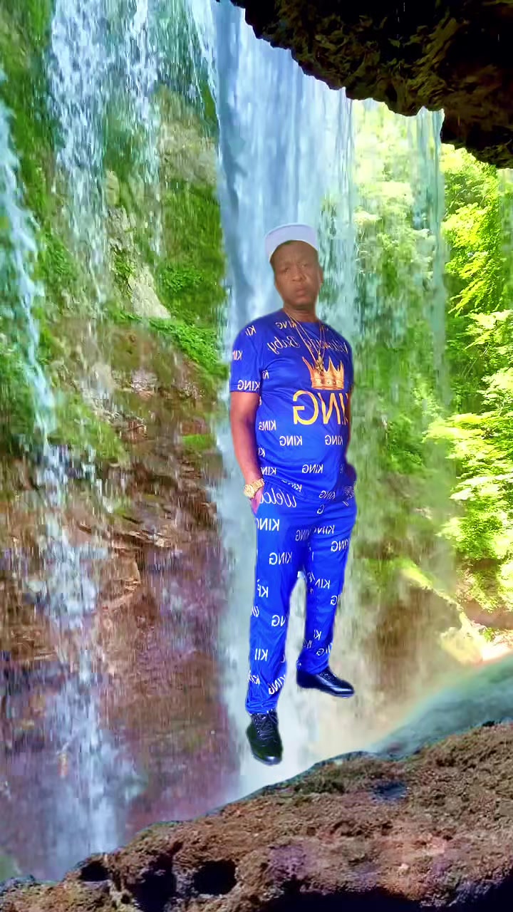 @HOWARD MUTANDA