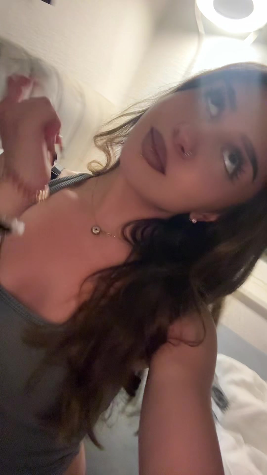 @j𖤐
