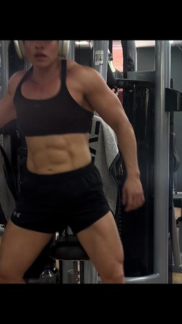 @lolyfitness_