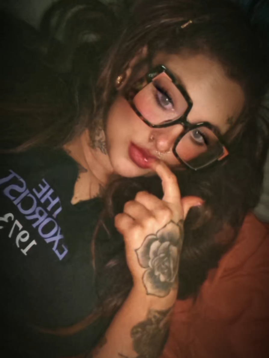 @𖤐🖤𝕶𝖆𝖙𝖎𝖊_𝖀𝖘𝖍𝖊𝖗🖤𖤐