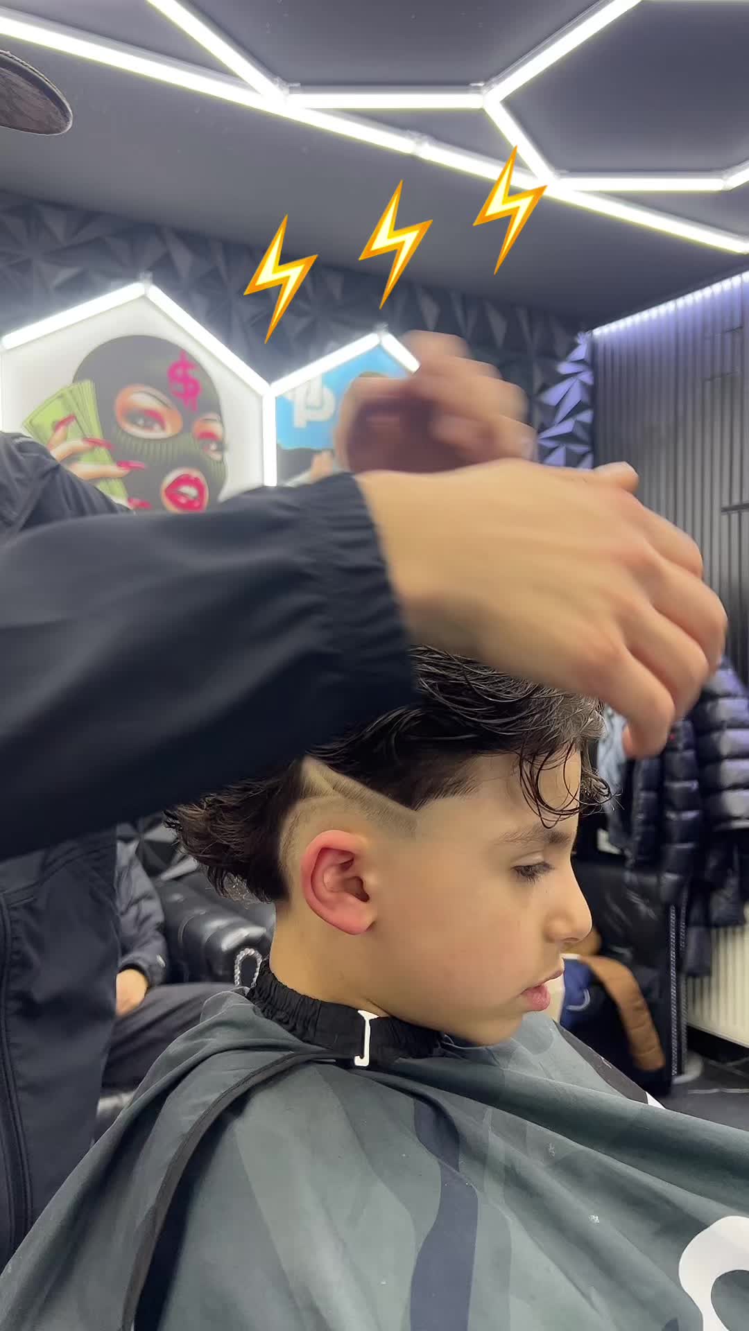 @MONOPOLY BARBER CLUB 💈
