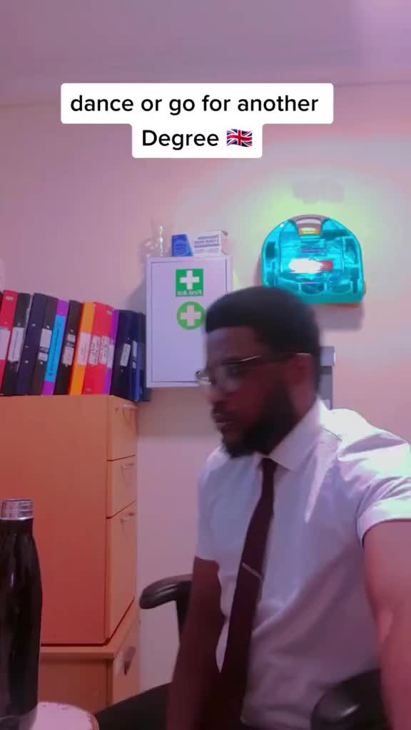 @King_Shollyboy💥
