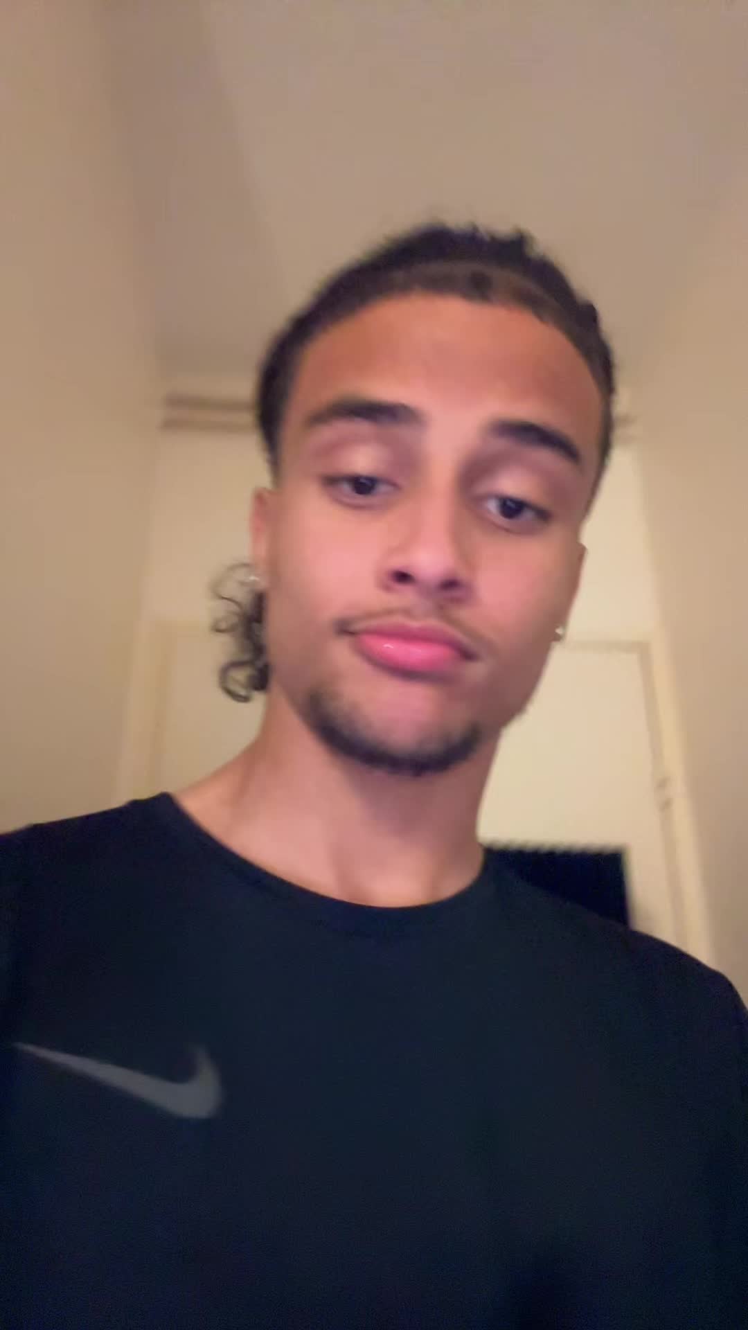 @Jwn_974