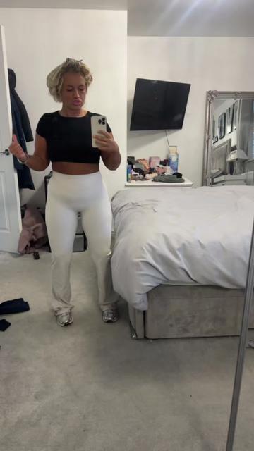 @hrglowellie