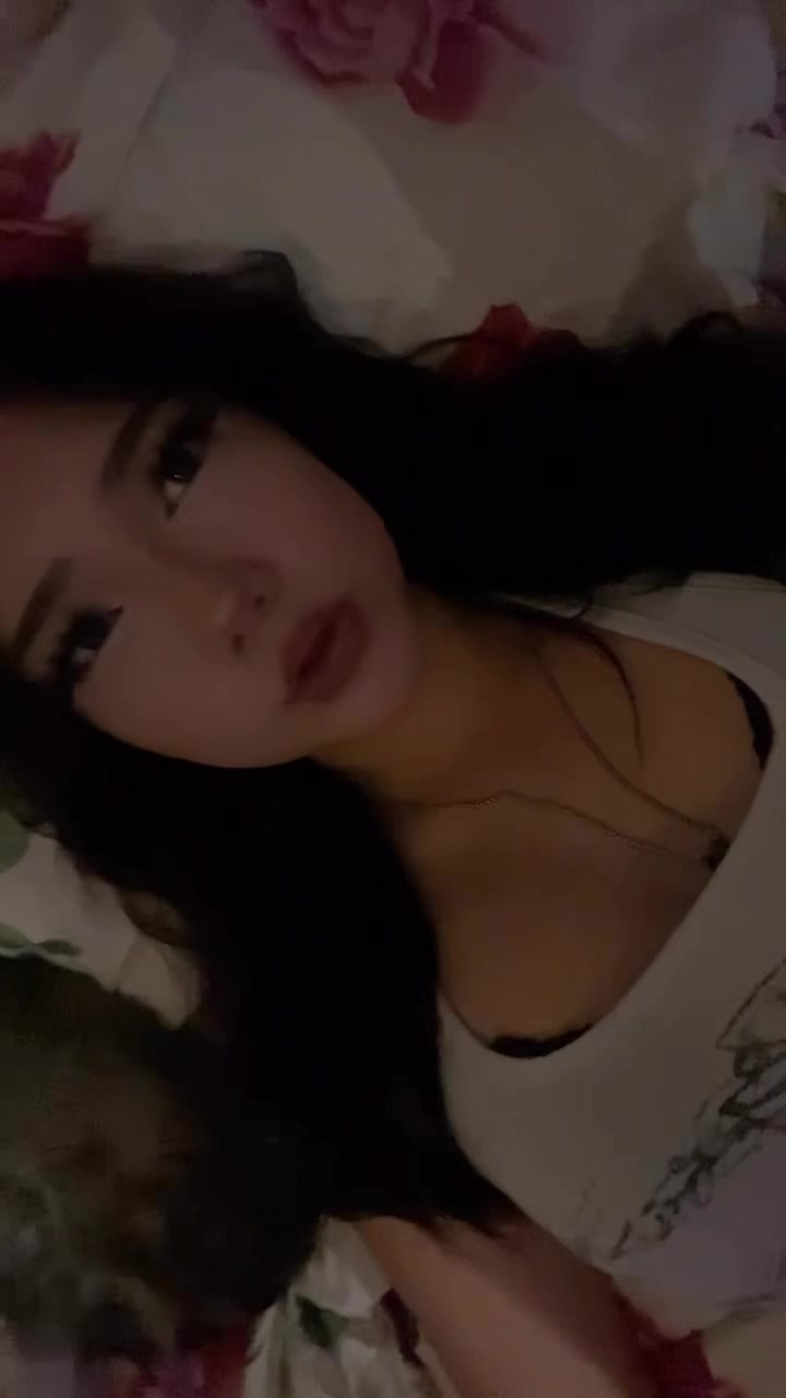 @??