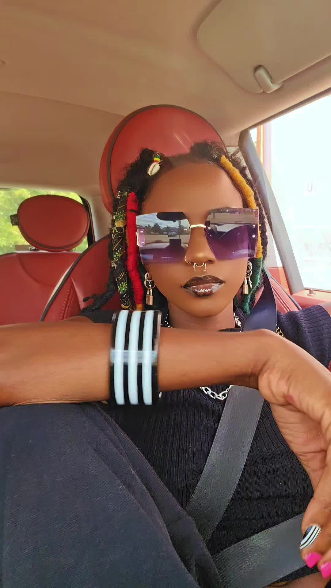 @Rhoda k🇺🇬