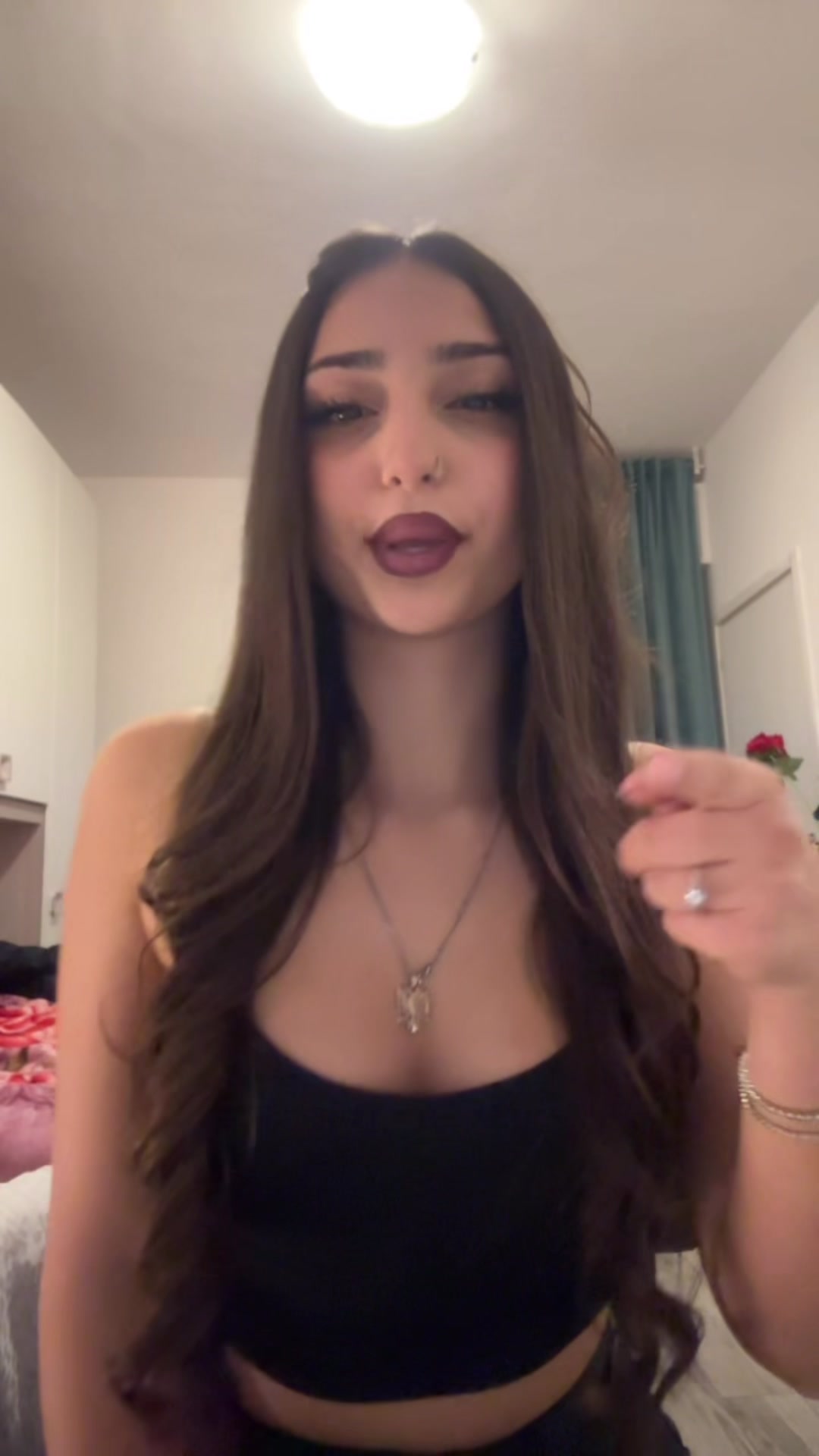 @👸🏽🇦🇱