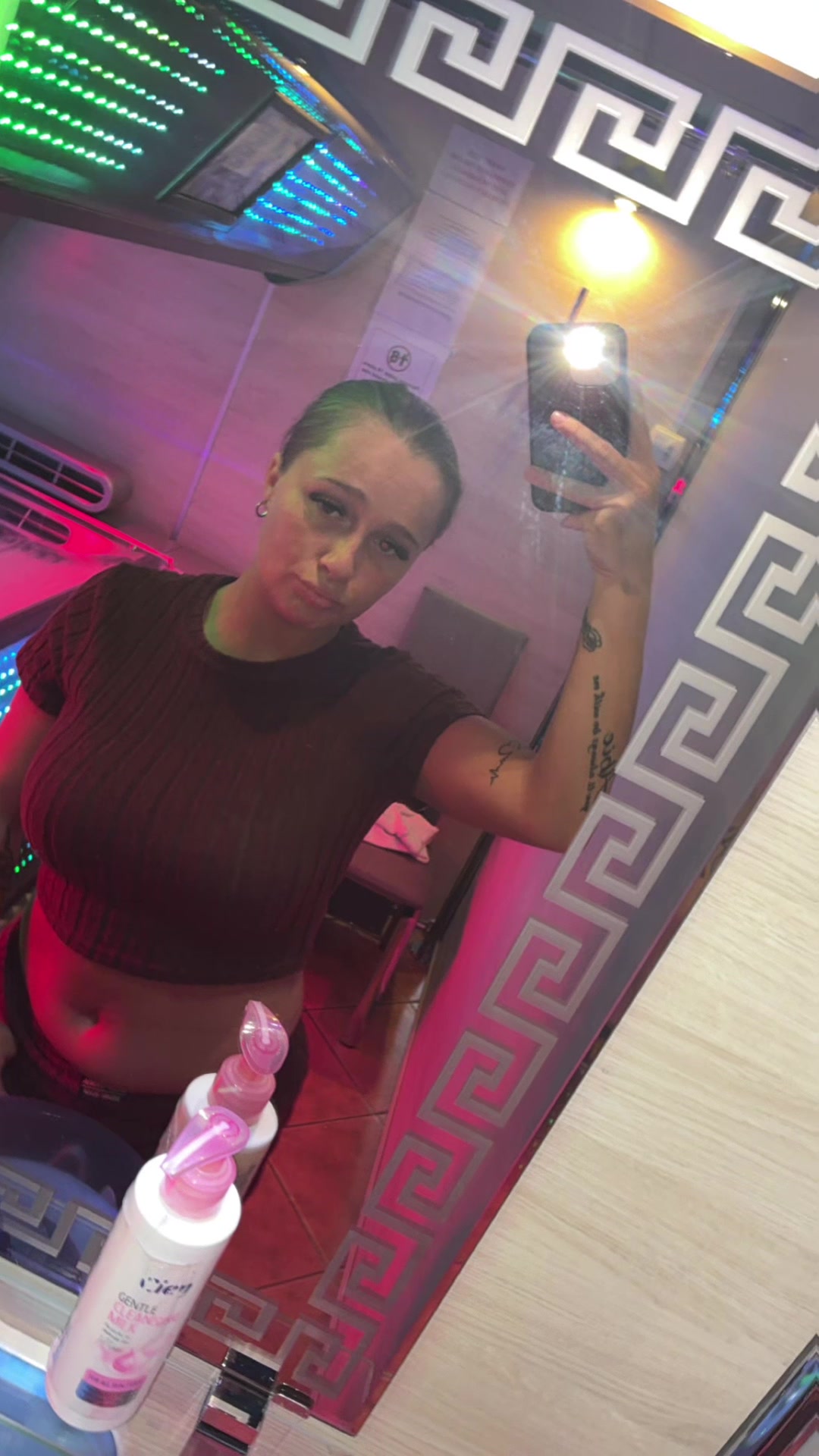 @R💋