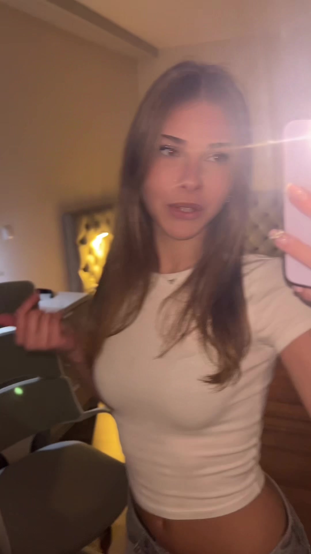 @laura