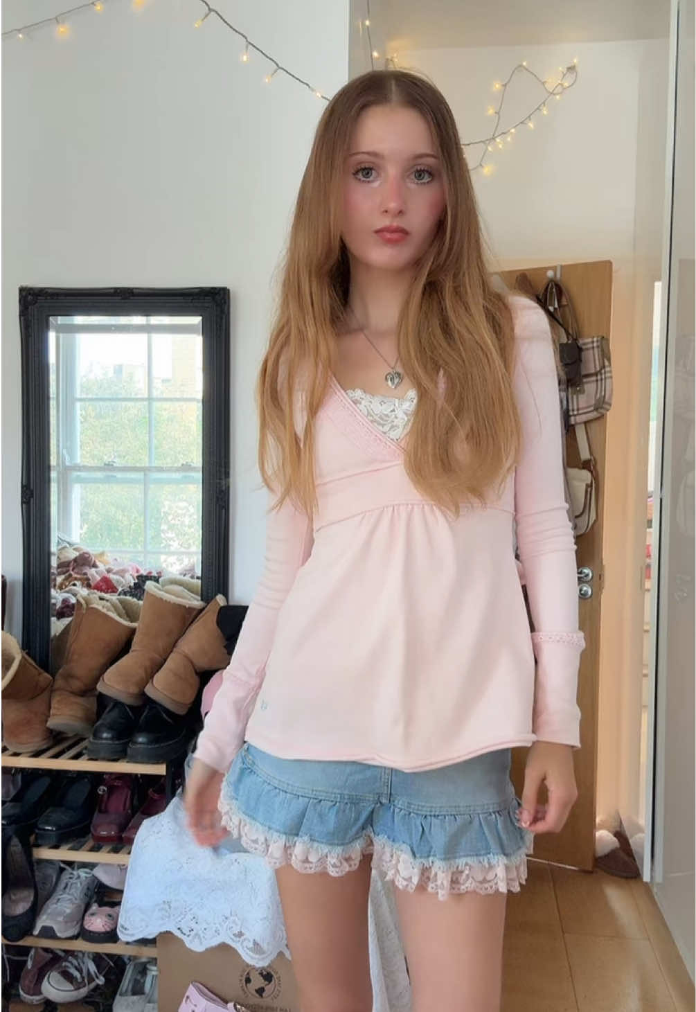 @𝑒𝓁𝒾 ‧₊˚🪽✧