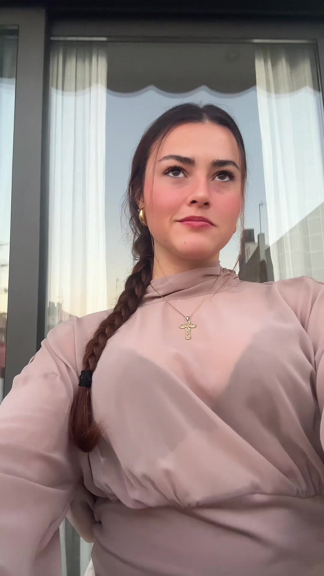 @Lena🎧