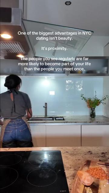 @Elite Dating Coach Monica