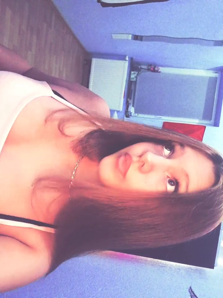 @AYLAAAA