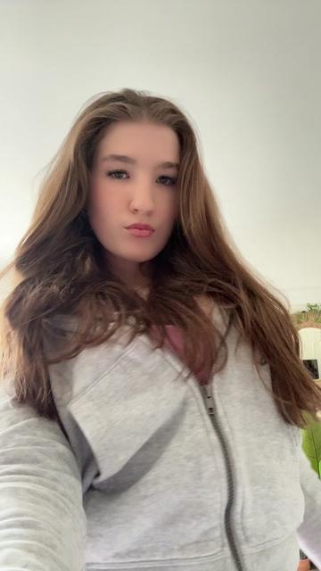 @ellie_main02