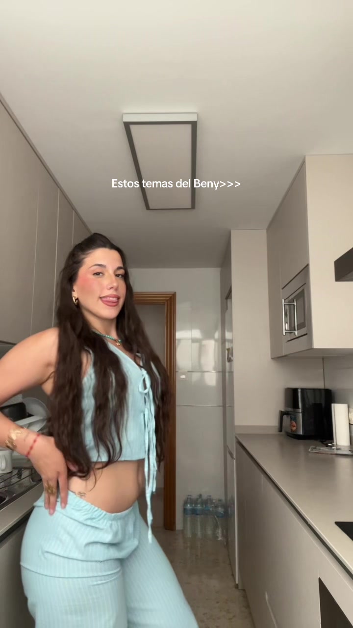 @VickyMartín
