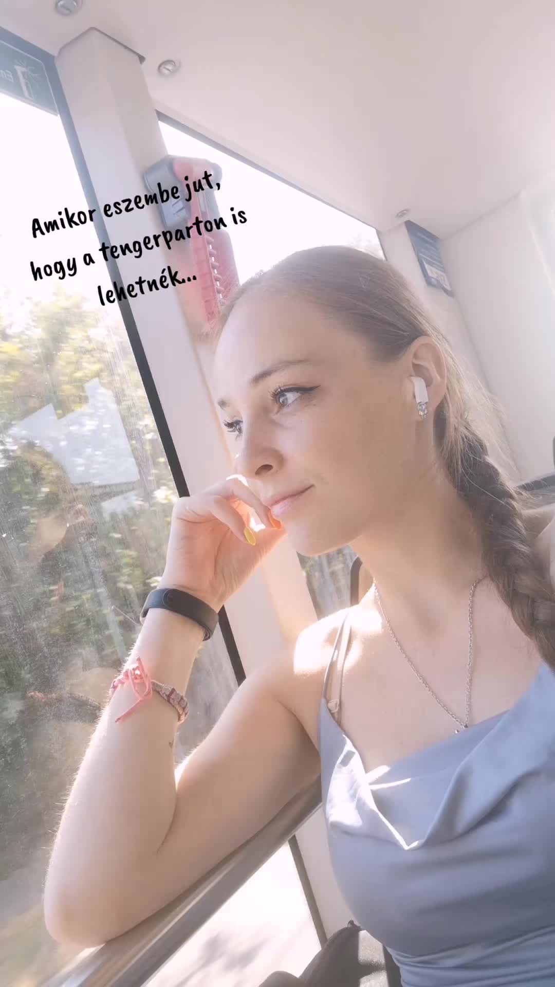 @Vivyke Nagy