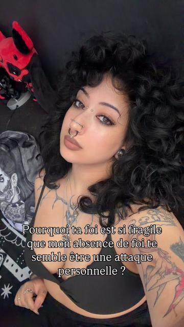 @Demon Girl 🖤