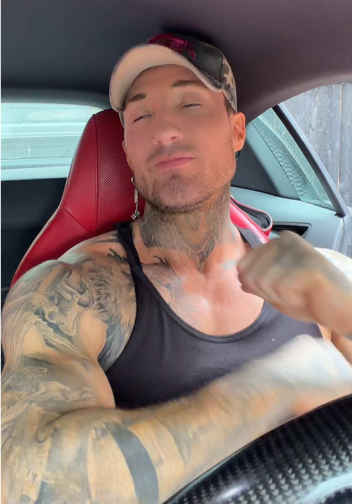 @Thattattooedgymguy